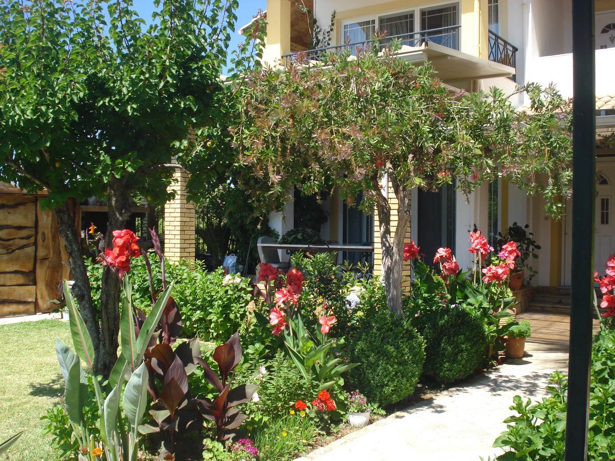 Iron House Apartment Agios Georgios  Exterior photo