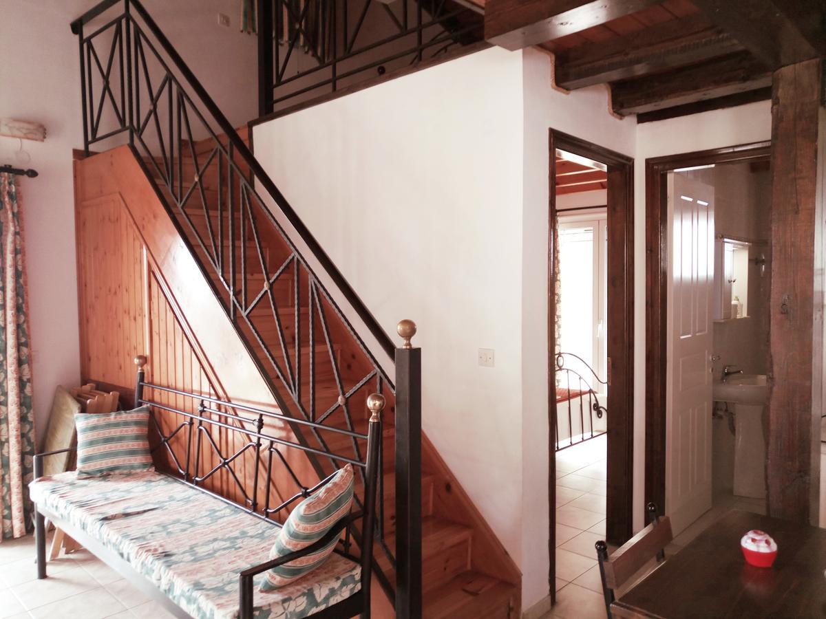 Iron House Apartment Agios Georgios  Exterior photo